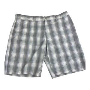 Men's Pro Tour Cool Play Shorts Gray White Plaid Flat-Front Size 40 EUC